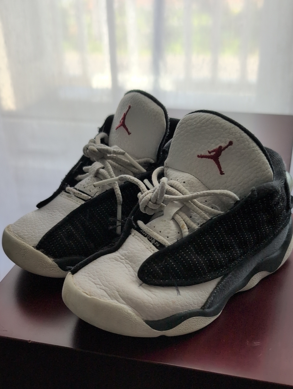 Jordan Kids White, Black & Red Low-Top Sneakers